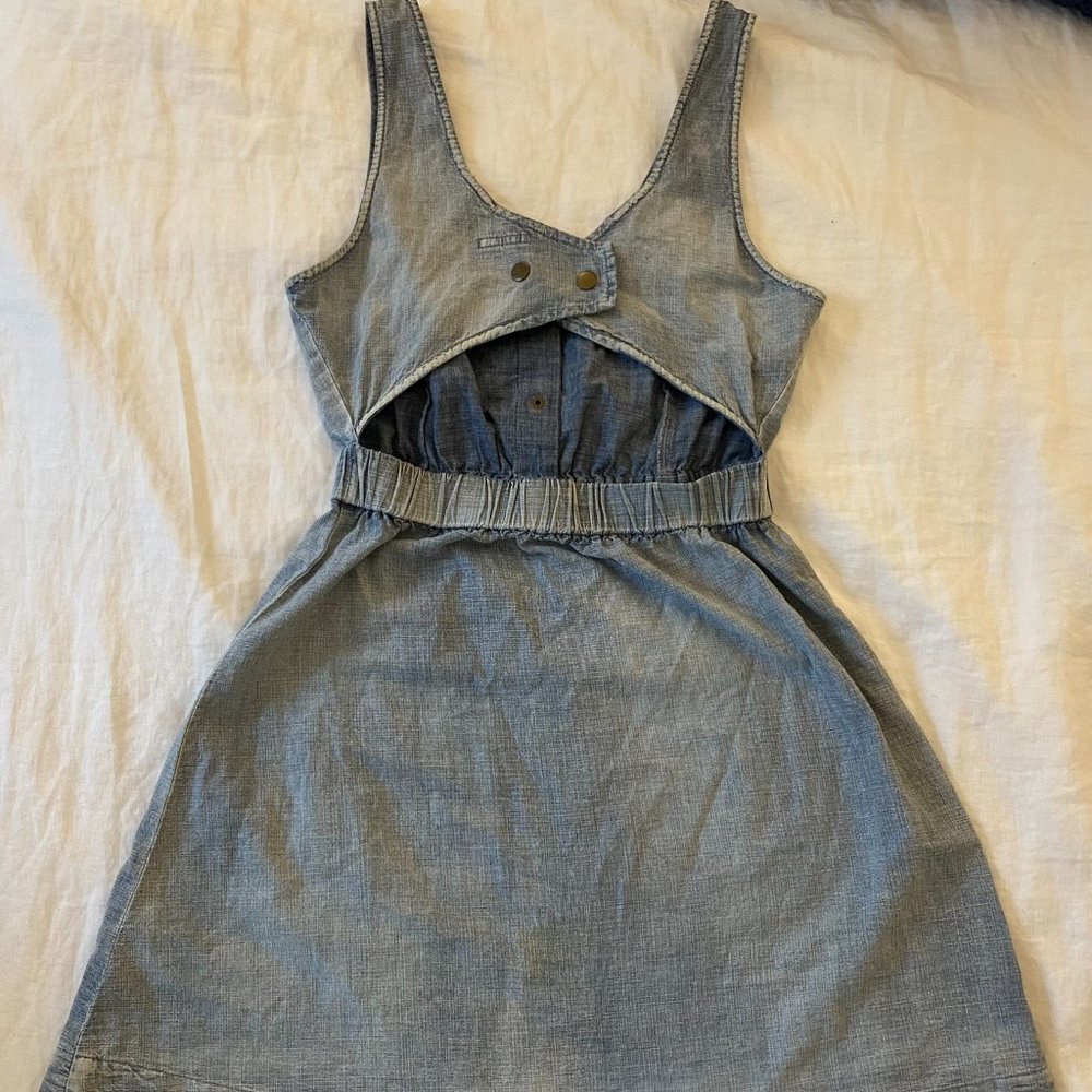 Kimchi Blue Denim Dress (from Urban Outfitters) - Picture 2 of 4